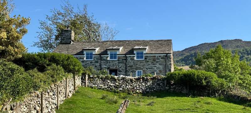 Penclogwynau Cottage